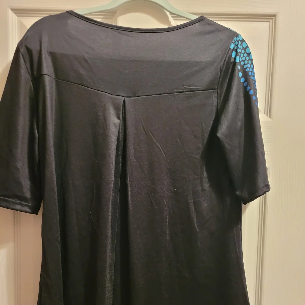 Tunic - Picture 3 of 4